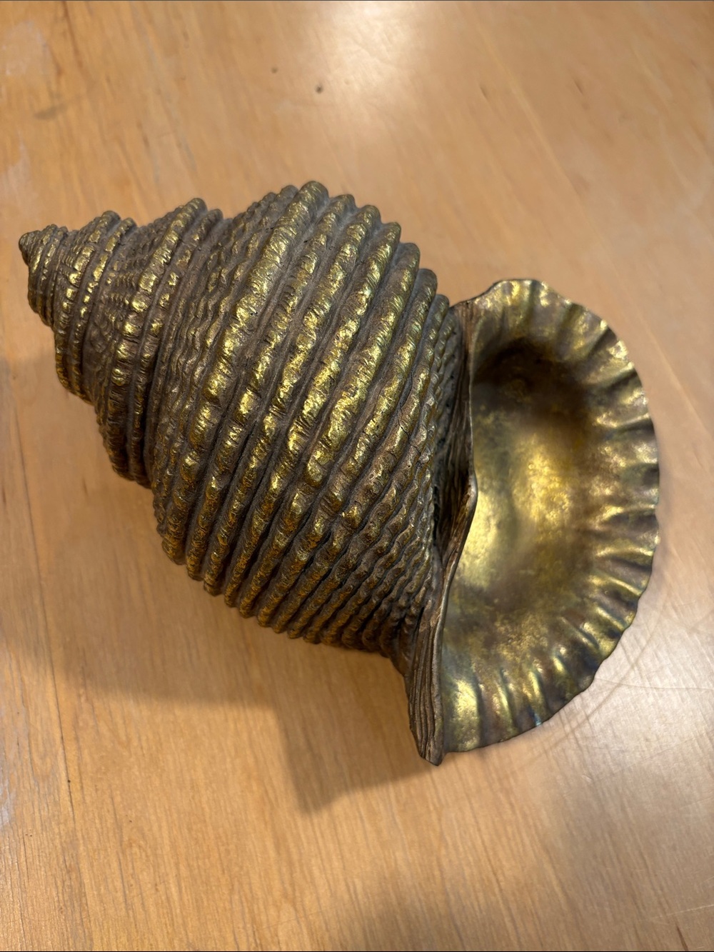 Source Unknown Brass-Tone Decorative Sea Shell Sculpture